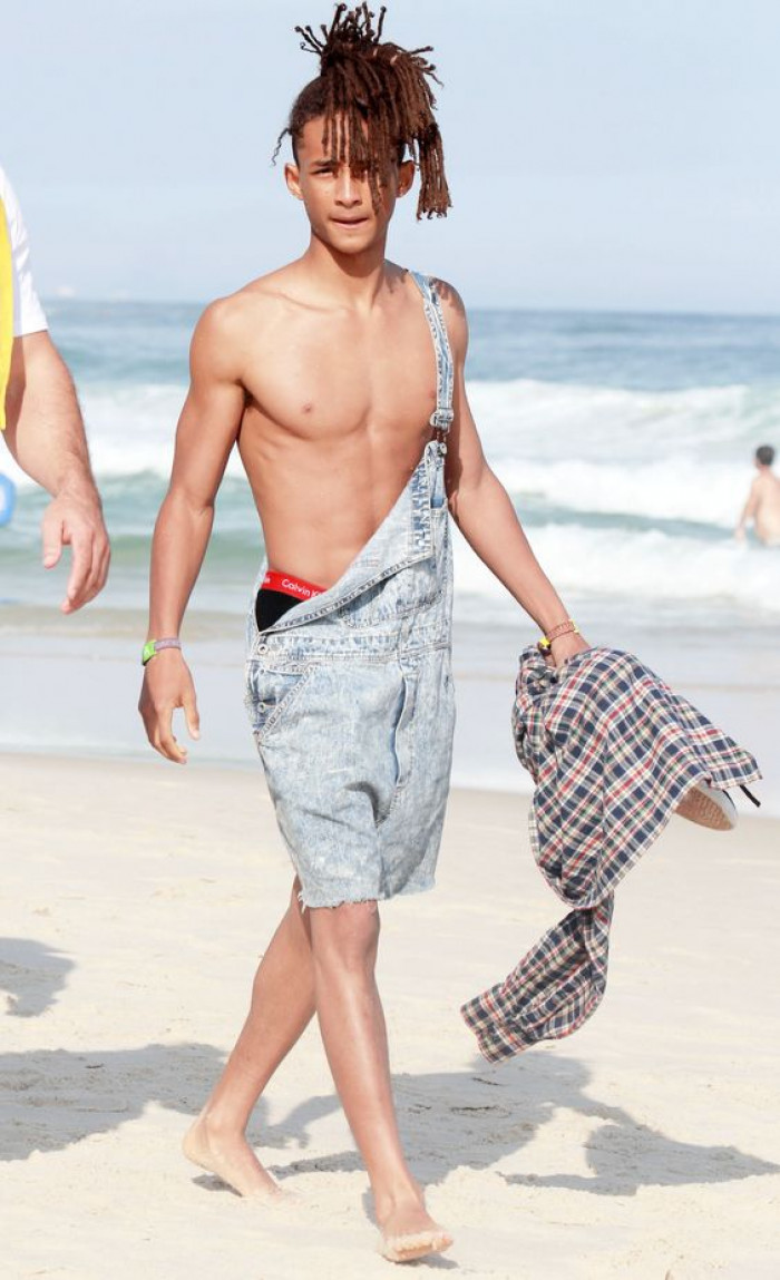 Jaden Smith barefoot